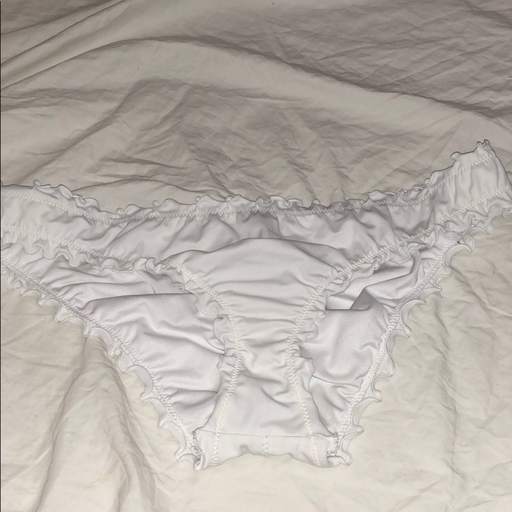 White ruffle bikini bottoms